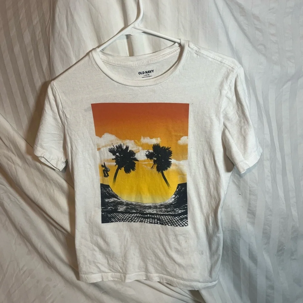 Old‎ Navy Classic White Tee